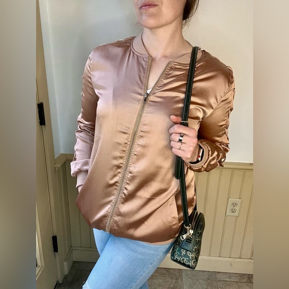 Carli Bybel Missguided Lace Up Arm Satin Long Bomber Jacket Tan Sz 8 Relaxed Fit - Picture 4 of 13
